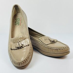 SAS Women's US 9.5N Loafers Beige Leather Kiltie Tassel Comfort Slip-On Shoes